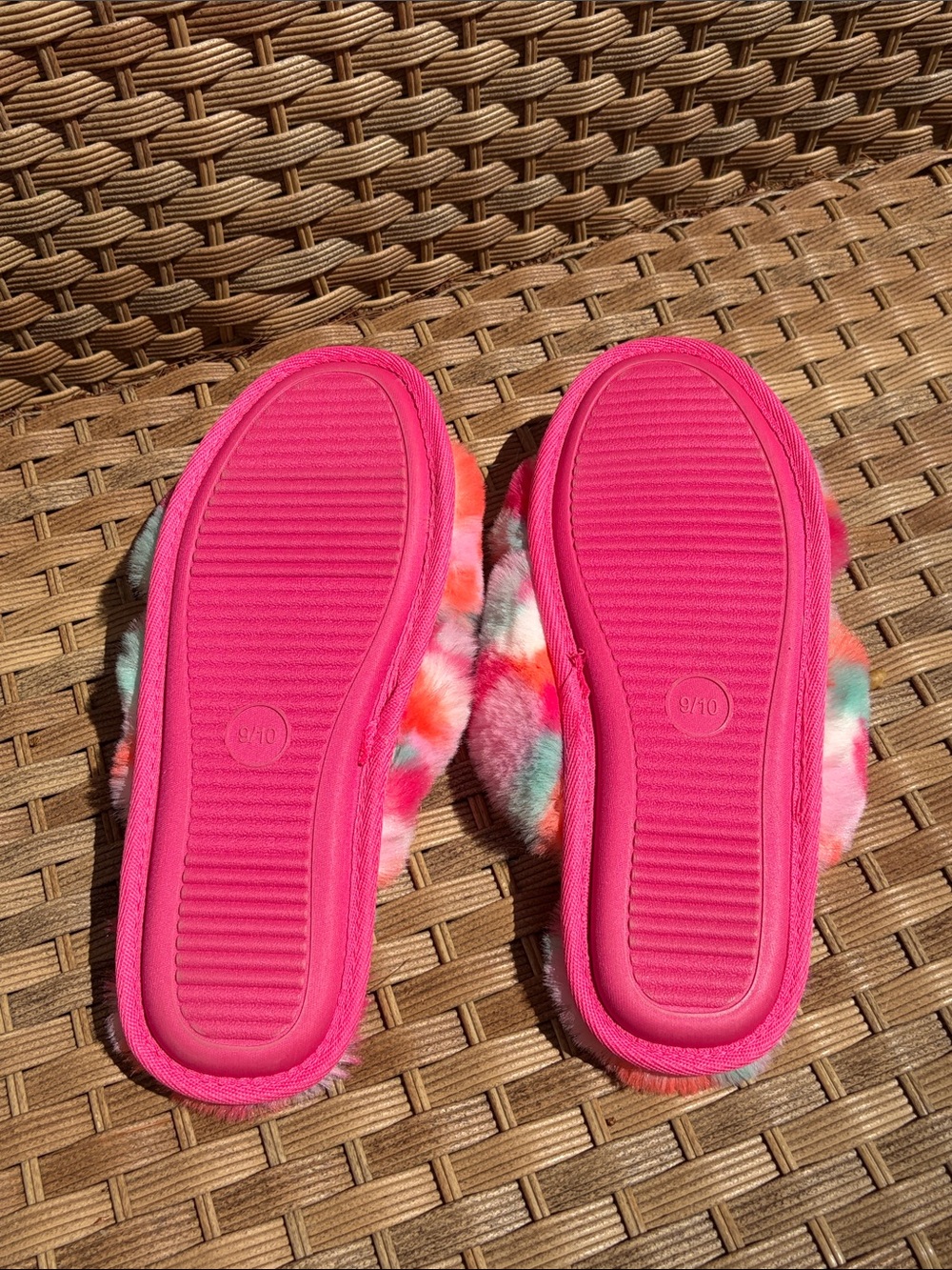 Fuzzy Slippers - Picture 4 of 5
